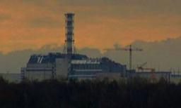 Le soleil et la mort : Tchernobyl, et après... / Bernard Debord, réal. | Debord, Bernard. Réalisateur. Scénariste